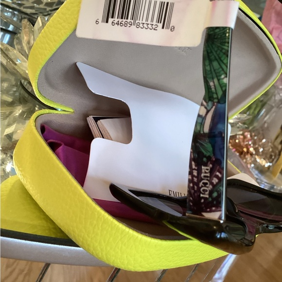 Beautiful designer Emilio Pucci sun glasses LAST MARKDOWN 🌈🌈💕🌈 - Picture 6 of 13